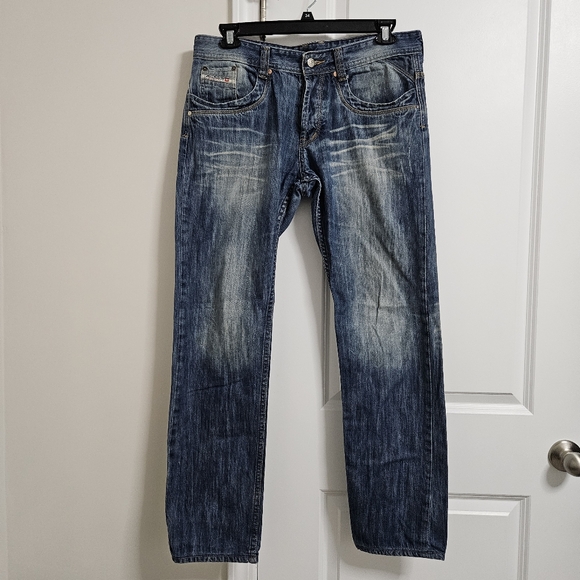 Diesel Distressed Straight Jeans Mens (34x31) Whiskering Embroidered Button Fly